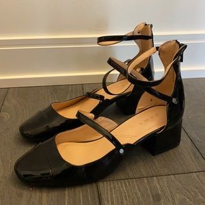 Black cute round head string flat